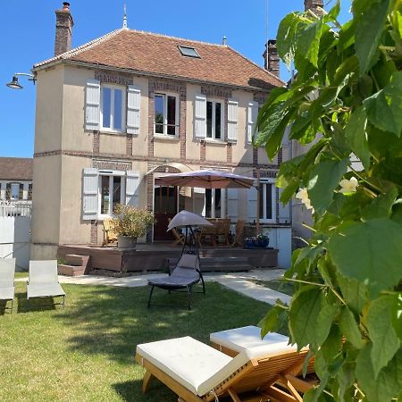 Villa Fontaine Avec Piscine Interieur Chauffee-Maison De Campagne Familiale -Ideal Vacances Ou Sejour Professionnel -3 Chambres-Bureau Separe -Lit Bebe - Parking Facile & Gratuit Exterior foto