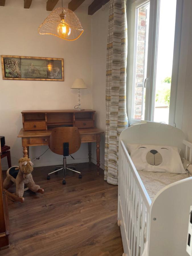 Villa Fontaine Avec Piscine Interieur Chauffee-Maison De Campagne Familiale -Ideal Vacances Ou Sejour Professionnel -3 Chambres-Bureau Separe -Lit Bebe - Parking Facile & Gratuit Exterior foto