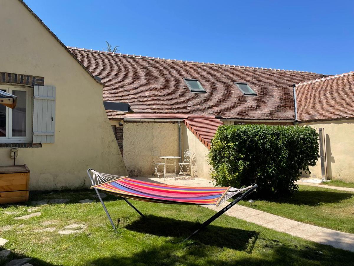Villa Fontaine Avec Piscine Interieur Chauffee-Maison De Campagne Familiale -Ideal Vacances Ou Sejour Professionnel -3 Chambres-Bureau Separe -Lit Bebe - Parking Facile & Gratuit Exterior foto