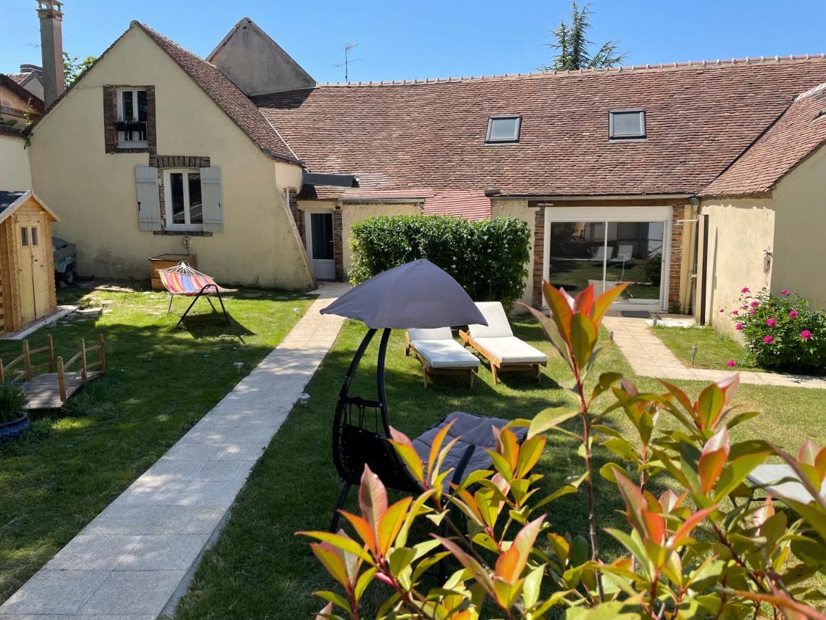 Villa Fontaine Avec Piscine Interieur Chauffee-Maison De Campagne Familiale -Ideal Vacances Ou Sejour Professionnel -3 Chambres-Bureau Separe -Lit Bebe - Parking Facile & Gratuit Exterior foto