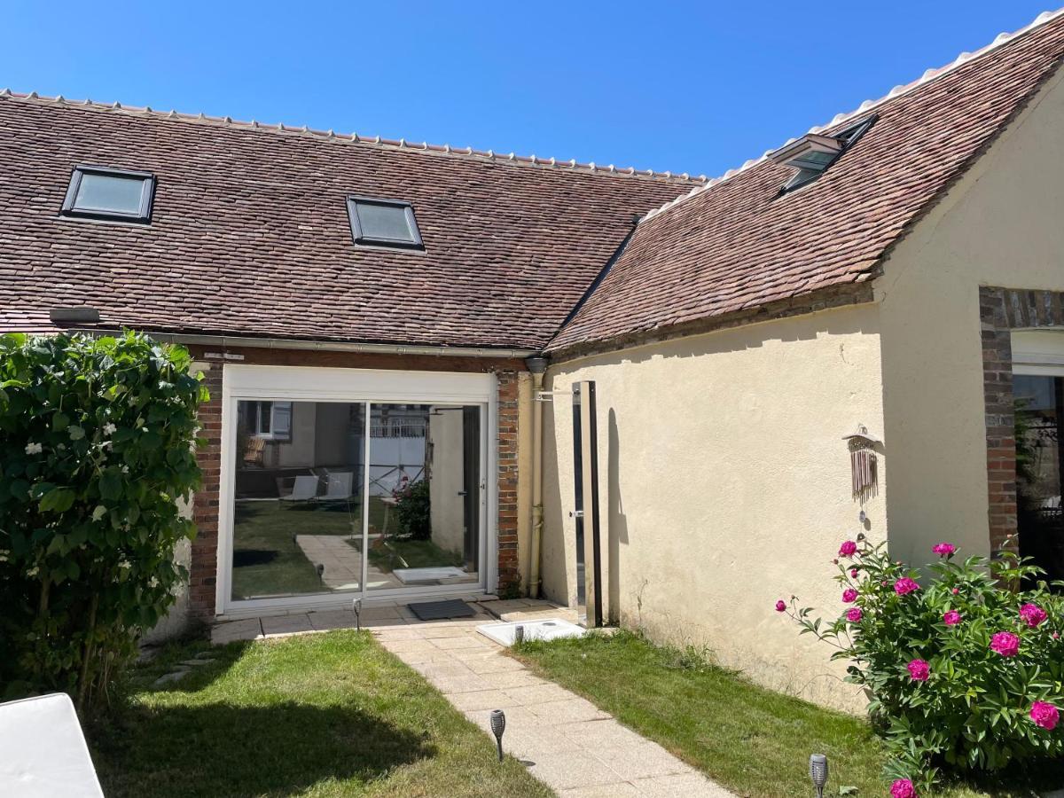 Villa Fontaine Avec Piscine Interieur Chauffee-Maison De Campagne Familiale -Ideal Vacances Ou Sejour Professionnel -3 Chambres-Bureau Separe -Lit Bebe - Parking Facile & Gratuit Exterior foto