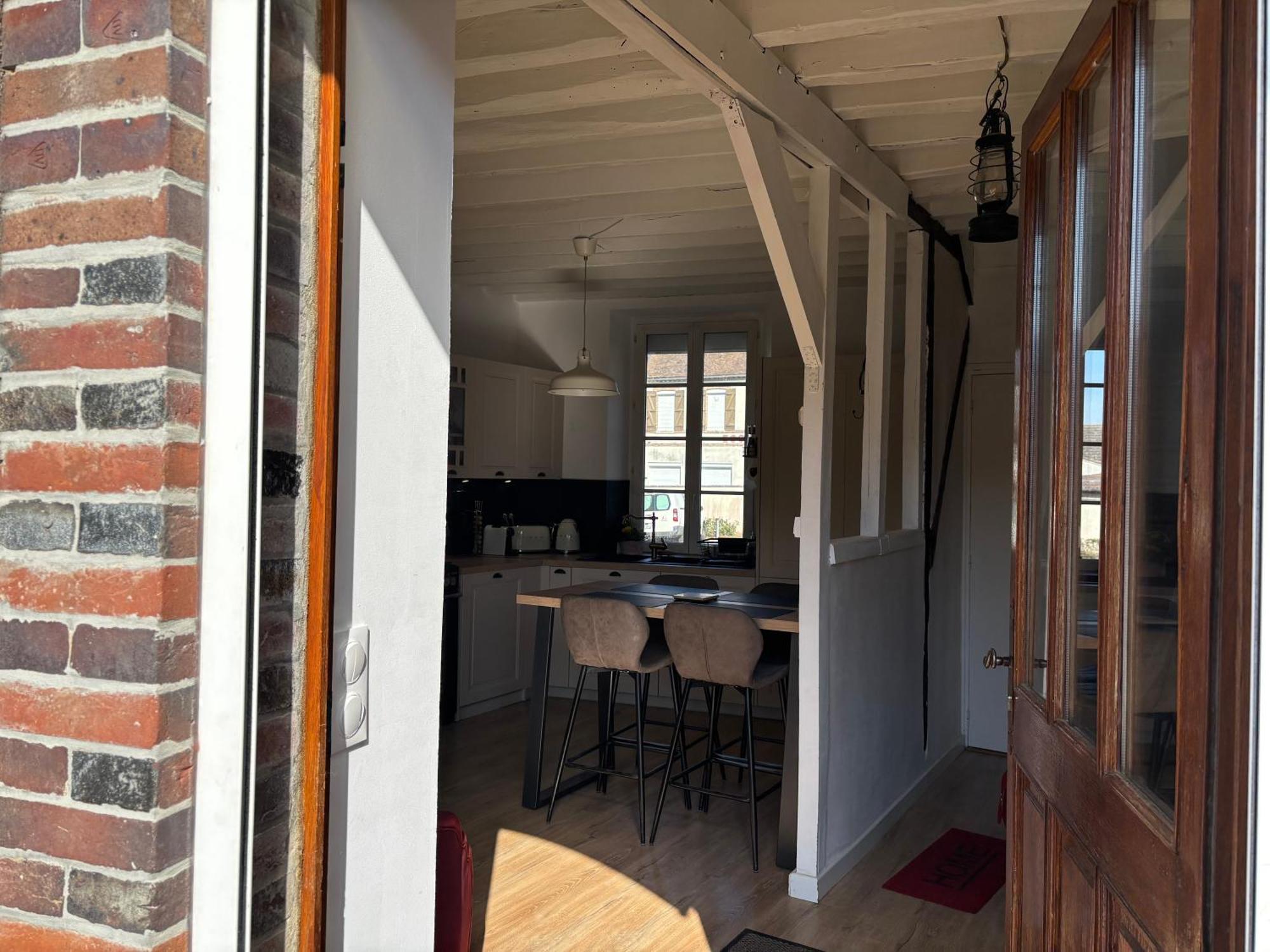 Villa Fontaine Avec Piscine Interieur Chauffee-Maison De Campagne Familiale -Ideal Vacances Ou Sejour Professionnel -3 Chambres-Bureau Separe -Lit Bebe - Parking Facile & Gratuit Exterior foto