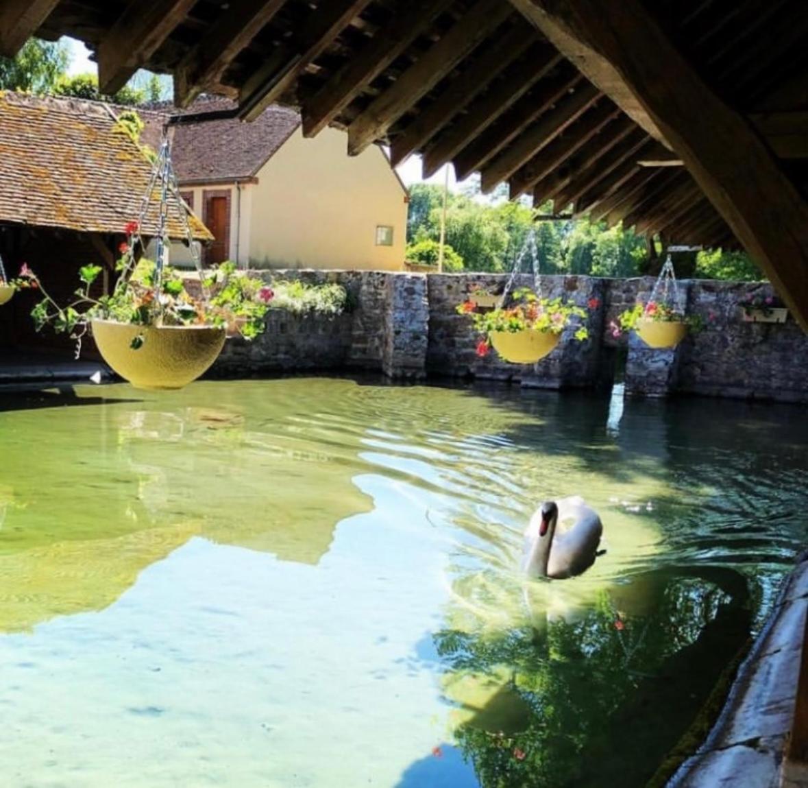 Villa Fontaine Avec Piscine Interieur Chauffee-Maison De Campagne Familiale -Ideal Vacances Ou Sejour Professionnel -3 Chambres-Bureau Separe -Lit Bebe - Parking Facile & Gratuit Exterior foto